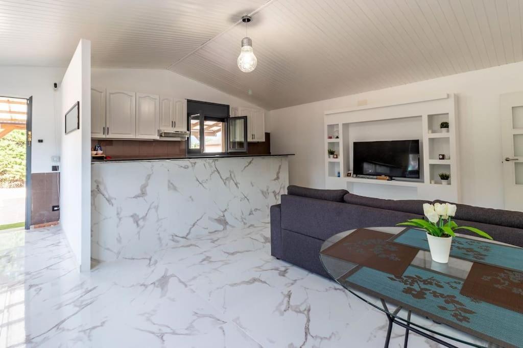 Casa Rural Con Piscina Privada, Barbacoa, Wifi Y Parking Incluido Viloví de Oñar エクステリア 写真